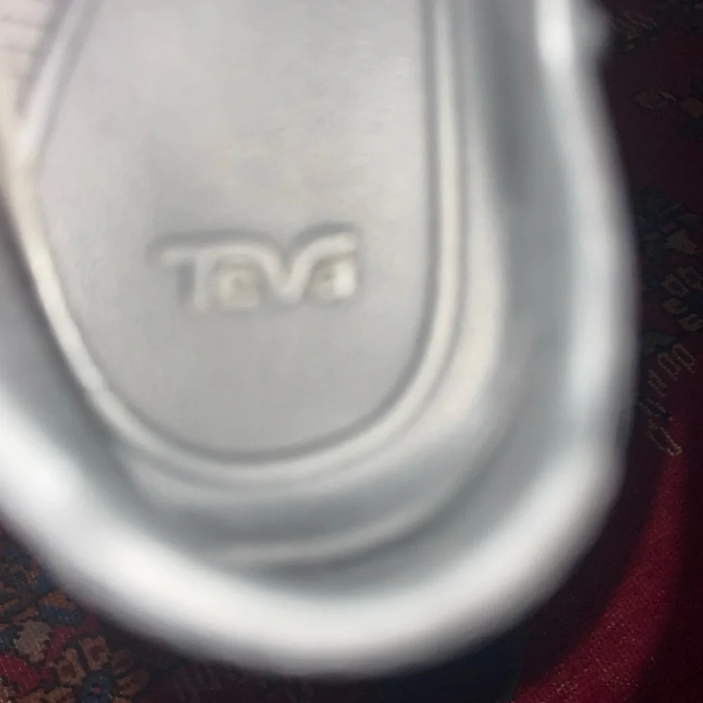 TEVA SANDALS*Beach*Summer*Pool*Boys Girls size 2